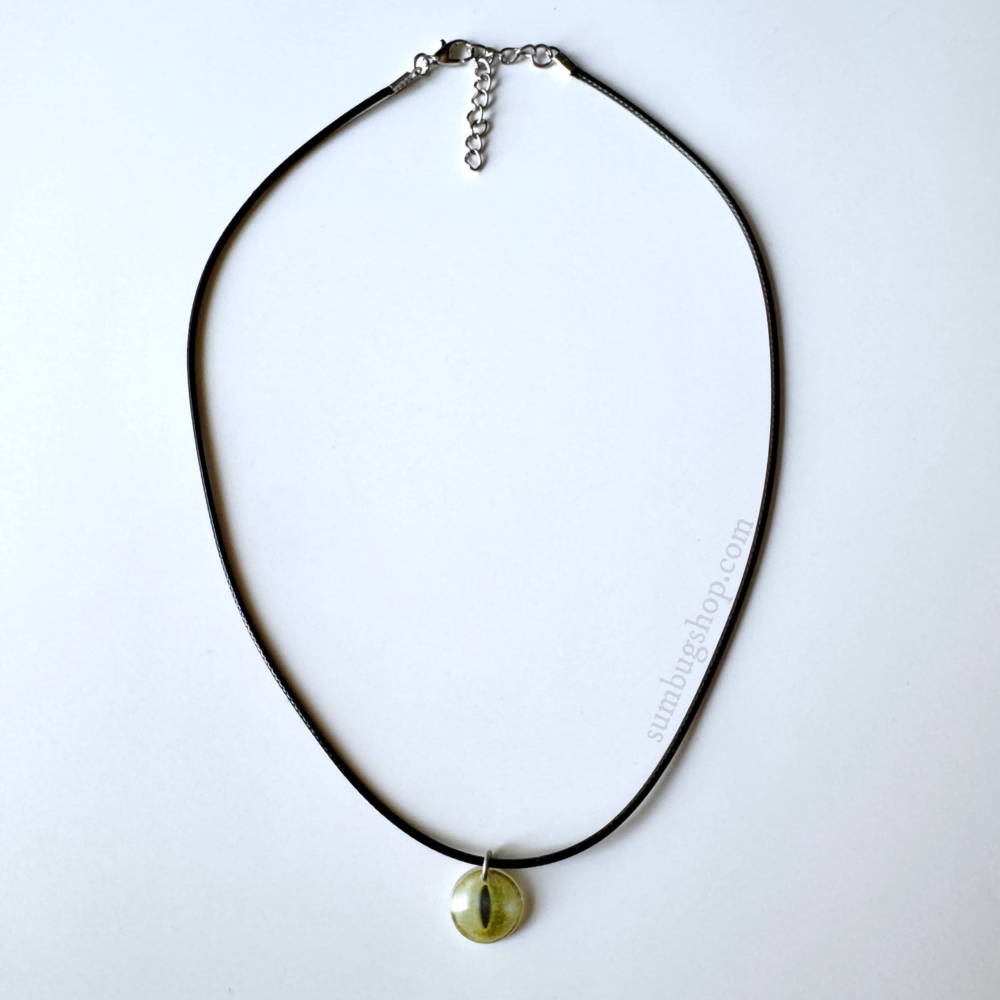 Cat Eye Pendant Necklace